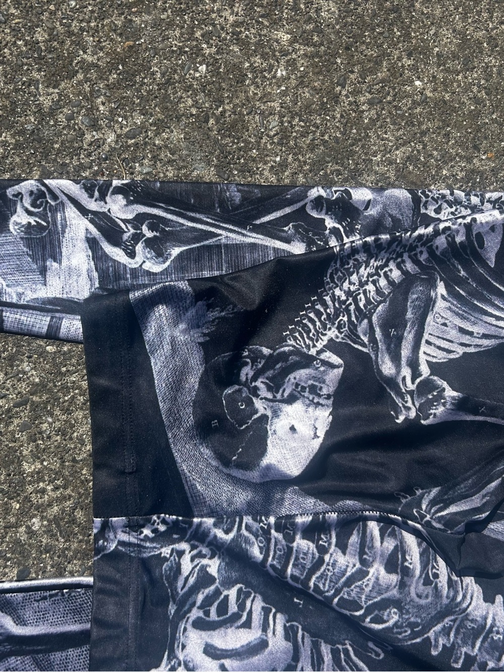 Blackmilk Skull Leggings Tights - Picture 6 of 9